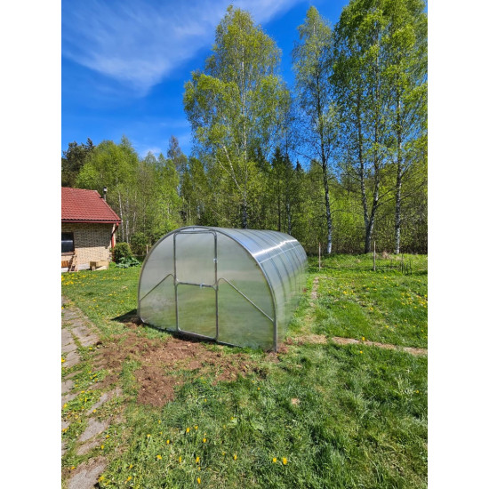 Siltumnīca 3x4 m ar 4 mm polikarbonātu